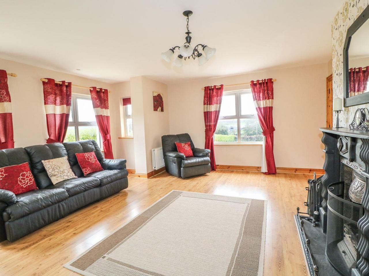 Kate'S Cottage Rathmullan Ngoại thất bức ảnh